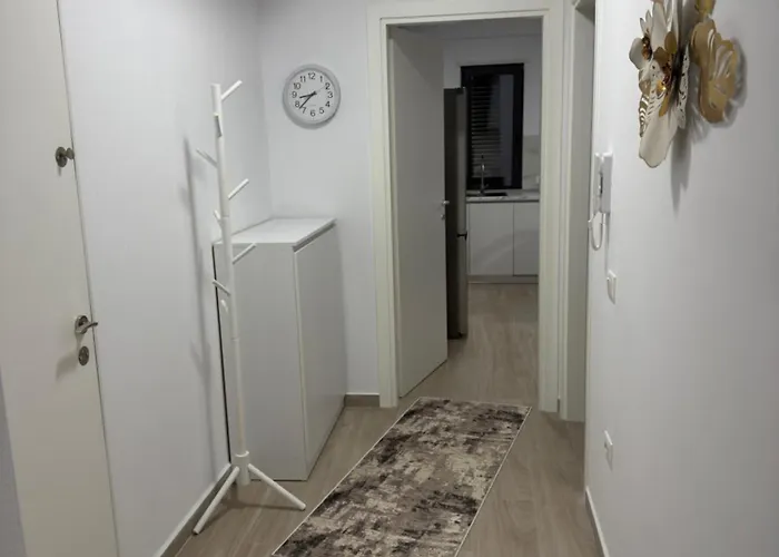 Nee Grand Bazzar 公寓 地拉那